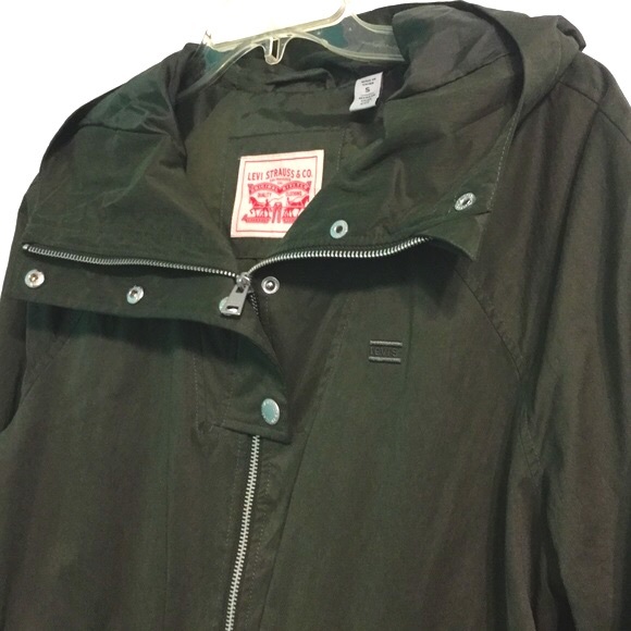 Levi’s Army Green Cinched Waist Hooded Rain Jacket - Picture 3 of 11